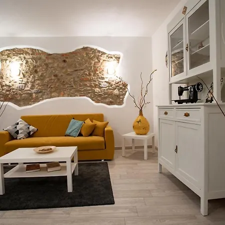 Le Logge Tatil Evi Montepescali