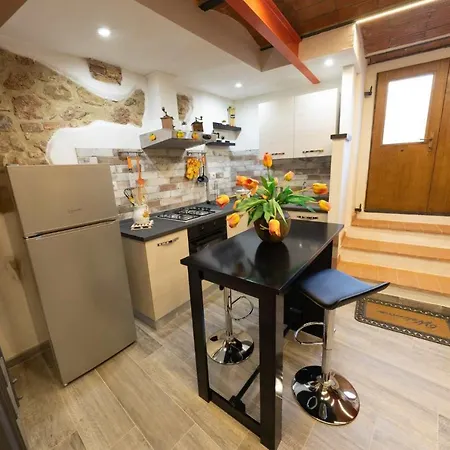 Le Logge Casa Vacanze * Montepescali